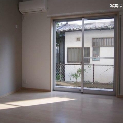 
						洋室2