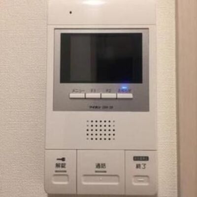 
						モニター