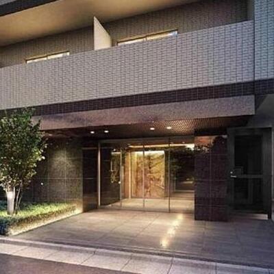 
						エントランス